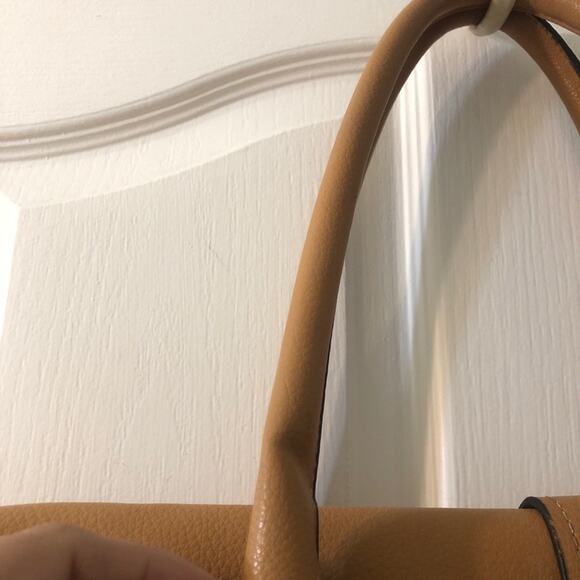 Tan PU Leather Satchel Weekender Duffle Bag - Picture 6 of 14